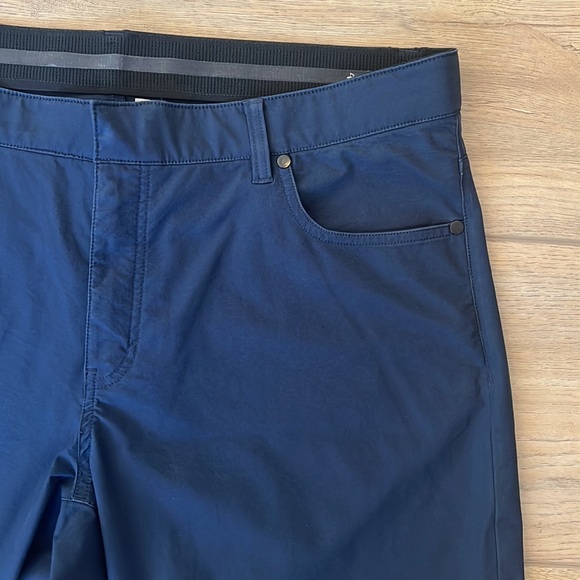 Nike Navy Dri-Fit Repel Slim Fit Golf Pant - Picture 5 of 10